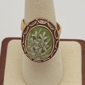 1970's Vanda Green Floral Poison Ring - Adjustable Size (10-12)